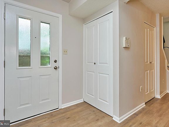 4th image of 5727 Independence Cir #5727