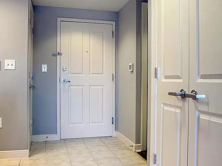 Entryway closet