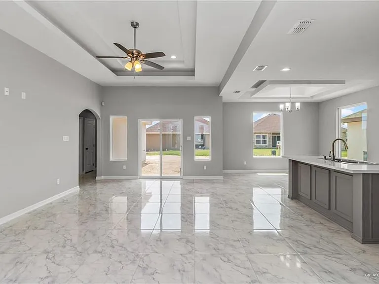 6000 N Playa Del Sol St — Photo 2