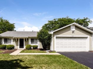 132 Pheasant Rd, Matteson, IL 60443