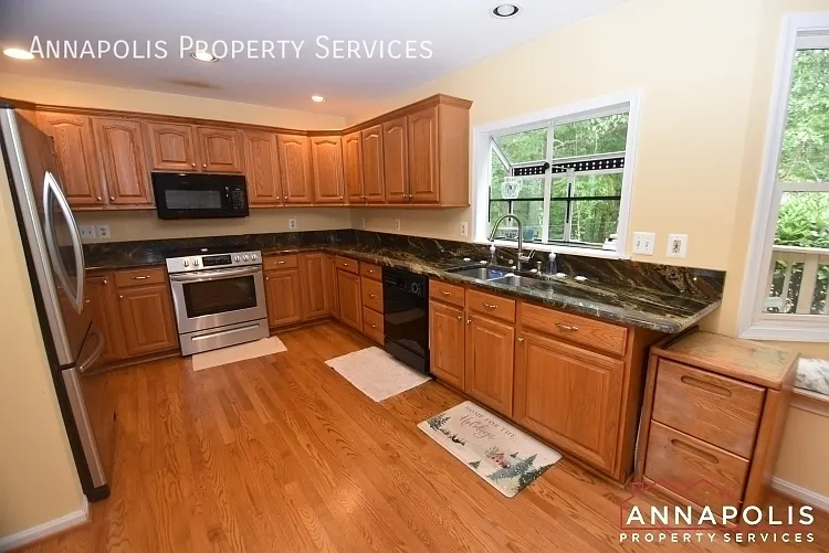 1811 johnson road — Photo 2