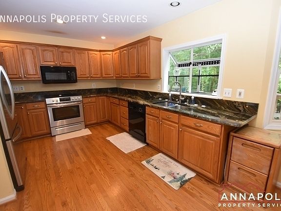 2nd image of 1811 Johnson Rd