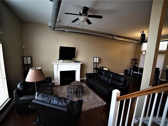 3rd image of 12219 Detroit Ave