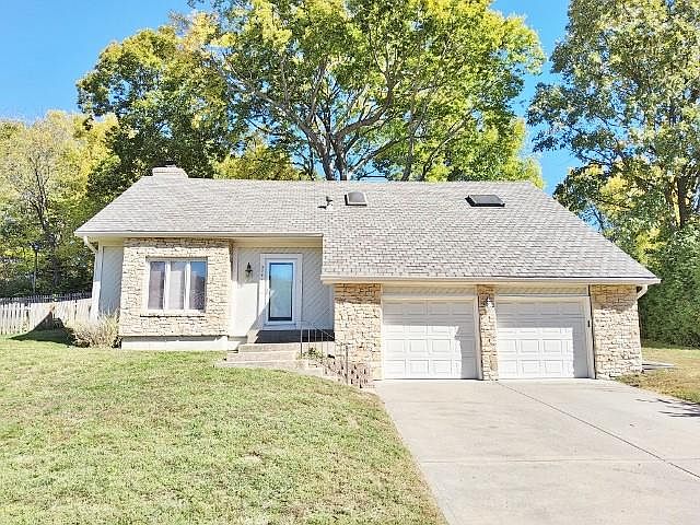 1st image of 3741 NE Beechwood Dr