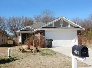 226 Cotton Bayou Dr, Meridianville, AL 35759