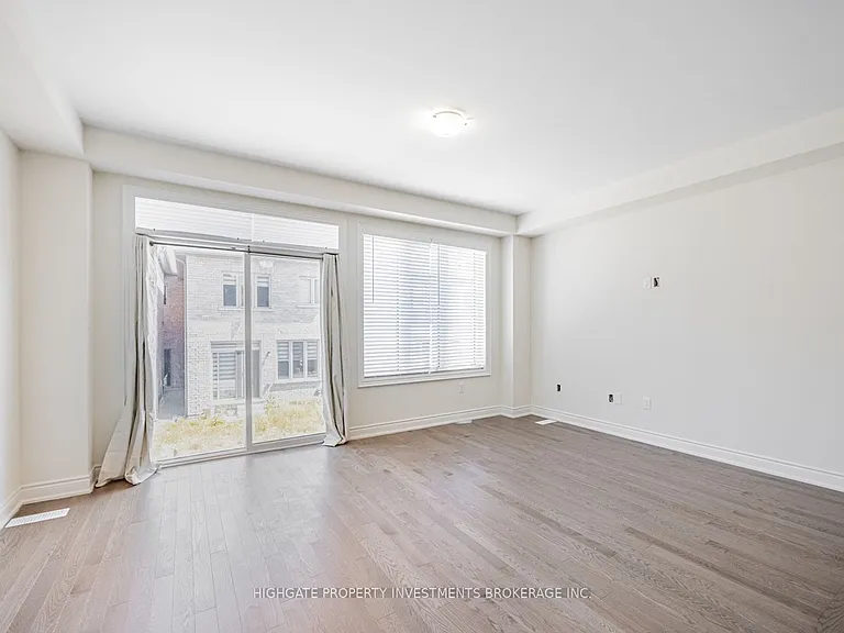 71 Donald Ficht Cres — Photo 15