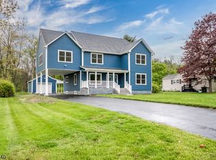 111 Mine Hill Rd, Hackettstown, NJ 07840