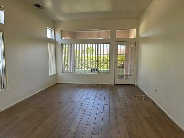 37624 Breeze Way — Photo 9