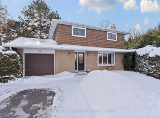 11 Golf View Dr, Brampton, ON L6W 1A4