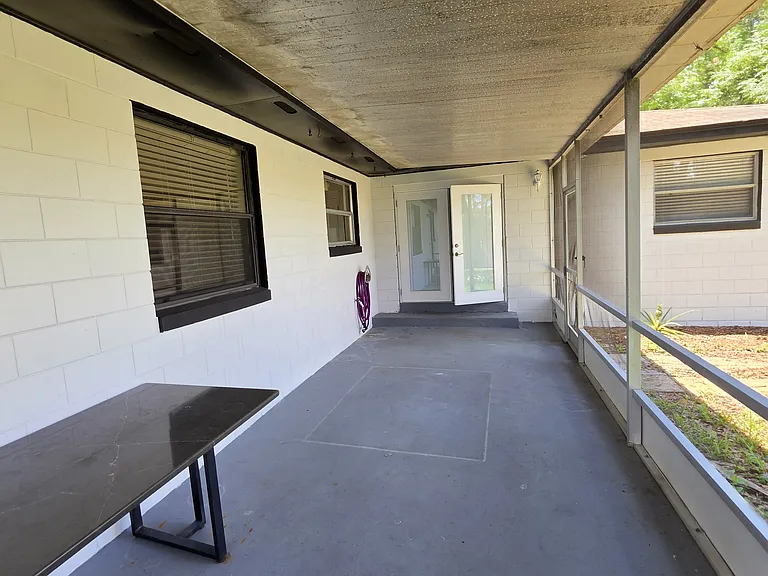 618 Banderas Ave — Photo 22