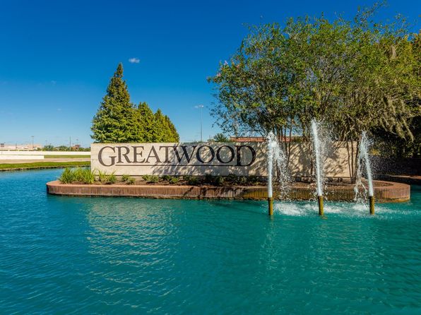 7711 Green Path Ct, Sugar Land, TX 77479