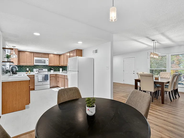 2544 Spring Forest Rd — Photo 15