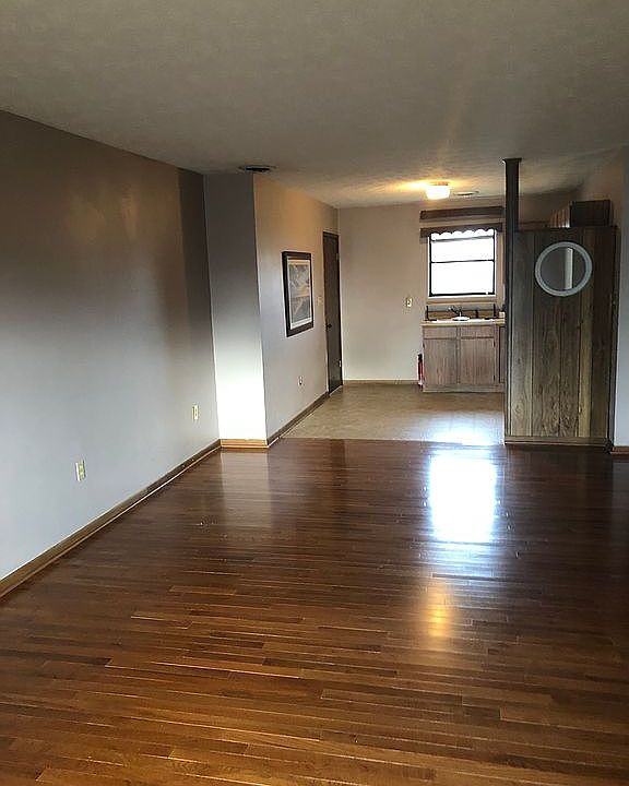 1st image of 4020 Julian Ave