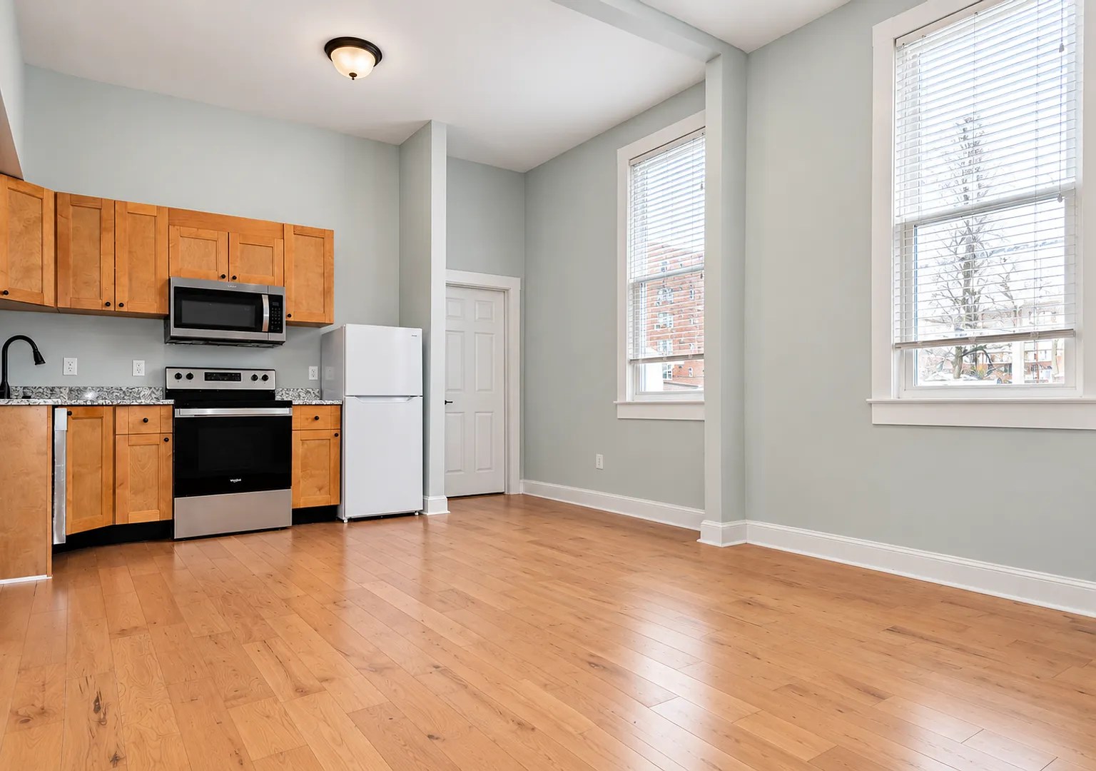 523 Park Avenue — Photo 4