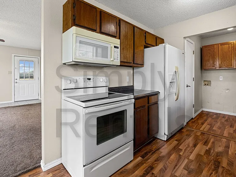 479 Mills Way — Photo 5