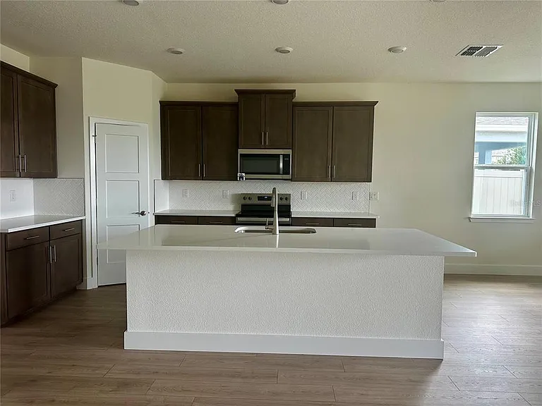 4281 SW 52nd Lane Rd — Photo 3