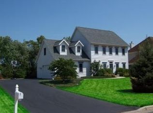202 Canterbury Ct, Cambridge, WI 53523