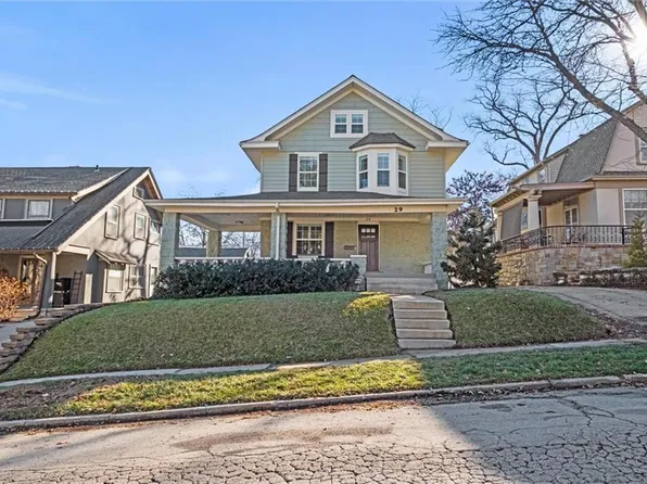 29 E 53rd St, Kansas City, MO 64112