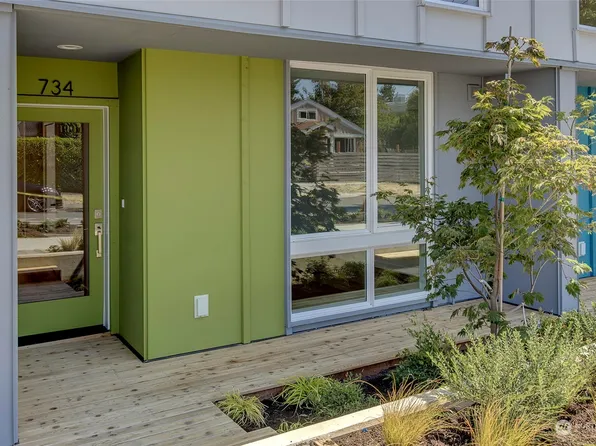 736 18th Avenue, Seattle, WA 98122