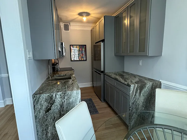 1212 Delaware Ave #D3 — Photo 2