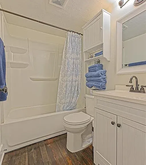 1116 N Timber Rd — Photo 3