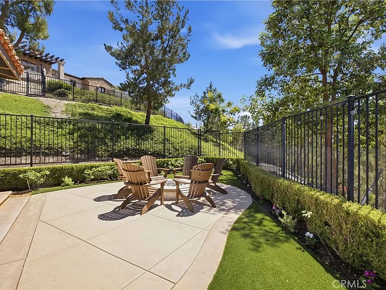 17 Sandalo Ct — Photo 40