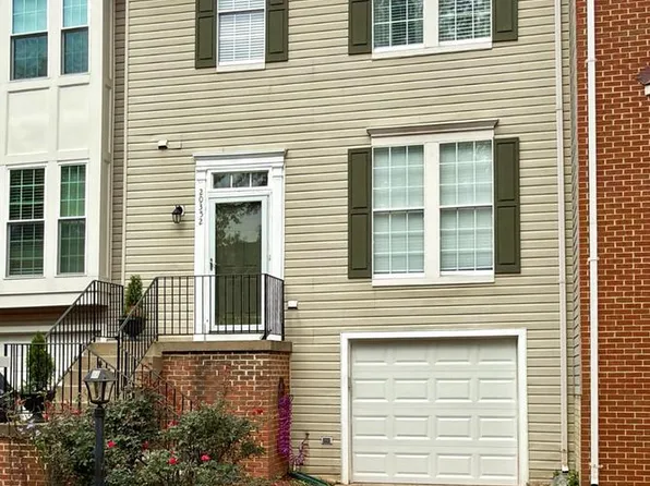 20352 Briarcliff Ter, Sterling, VA 20165