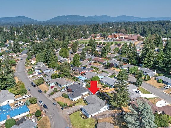 Convenient to amenities, services, commute routes.>