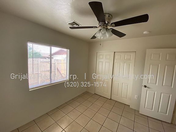 5th image of 118 E Elm St #2