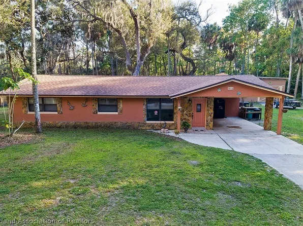 9010 Maiden Ln, Hudson, FL 34667