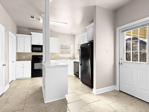 4th image of 40529 Cross Ridge Ave