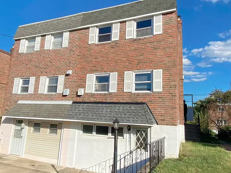 2867 Walnut Hill St — Photo 8
