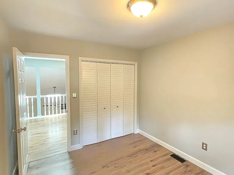 106 Hillsdale Dr — Photo 22