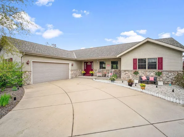920 South Redding CIRCLE, Belgium, WI 53004