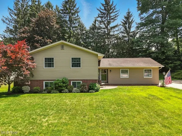 238 Timberlane Dr, Northfield, OH 44067