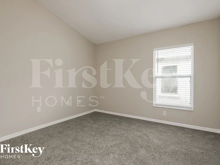 30916 Burleigh Dr — Photo 10