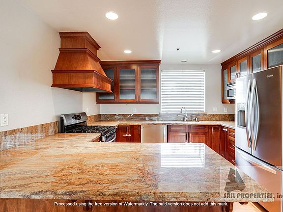 5th image of 2210 Canyon Dr APT D1
