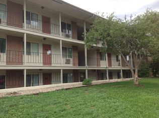 1010 Delaware Dr APT 301, Colorado Springs, CO 80909