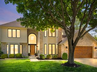 6621 Greene Rd, Woodridge, IL 60517