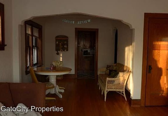 3rd image of 5225 S Lake Dr APT 1