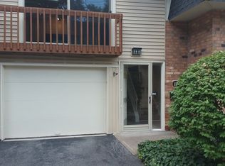 198 Penn Ln, Rochester, NY 14625