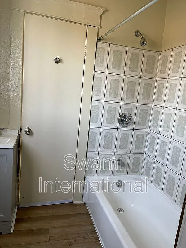 1 bed, 1.0 bath, 550 sqft, $1,575 — Photo 4