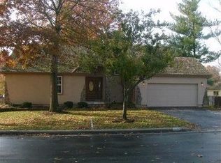 8304 Oakmont Dr, Nixa, MO 65714