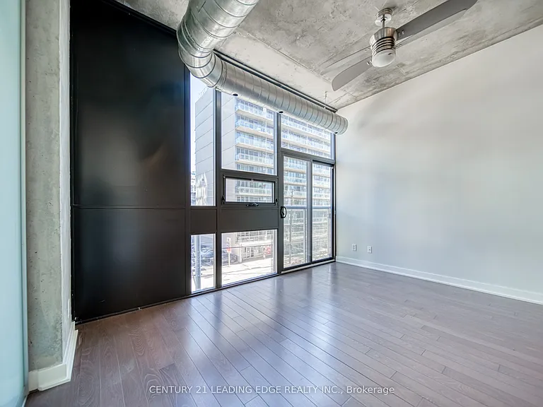 60 Bathurst St #306 — Photo 6