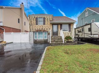 12 Cape Rd, Amityville, NY 11701