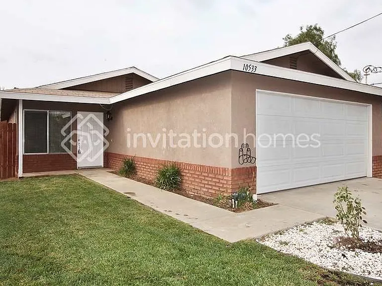 10533 Gramercy Pl — Photo 1