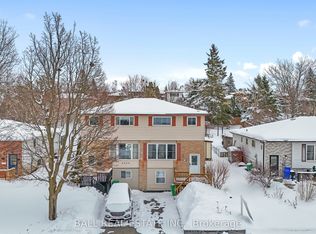 2048 Walker Ave, Peterborough, ON K9L 1S1