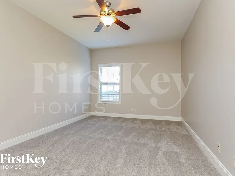 3724 Windhaven Ct — Photo 11