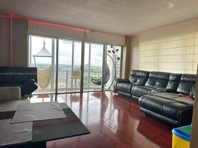 11111 Biscayne Blvd #12H, Miami, FL, 33181