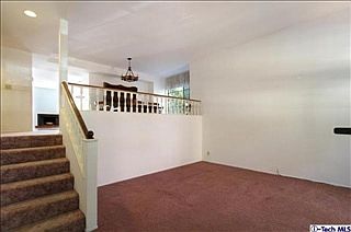4th image of 22000 Collins St APT 8
